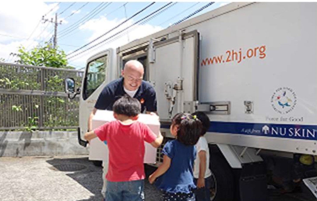 児童養護施設の子どもたちへ食品を届ける
